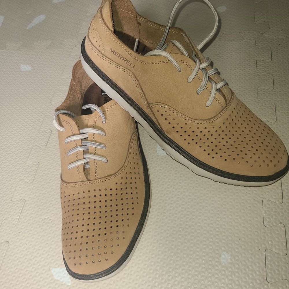 Merrell Women's Tan Perforated Flats